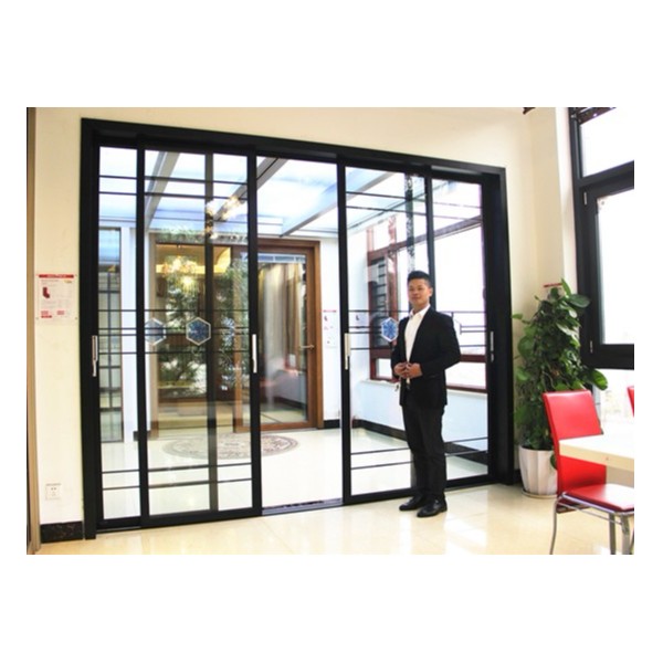 加盟伊盾門窗，實現你發財致富的夢想！